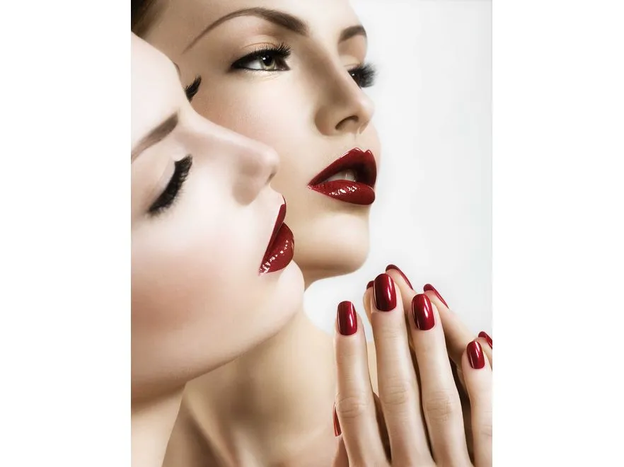 2246904-lacquer-girl.jpg