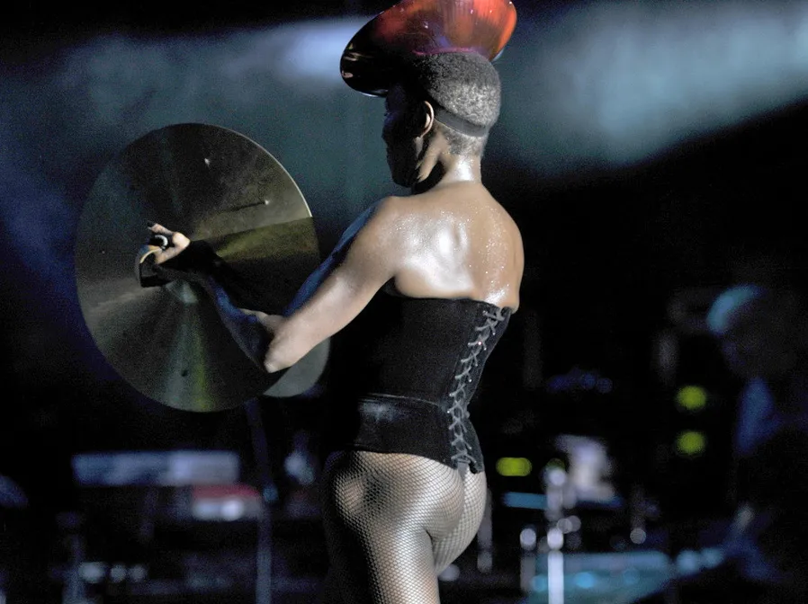 2337474-grace-jones.jpg