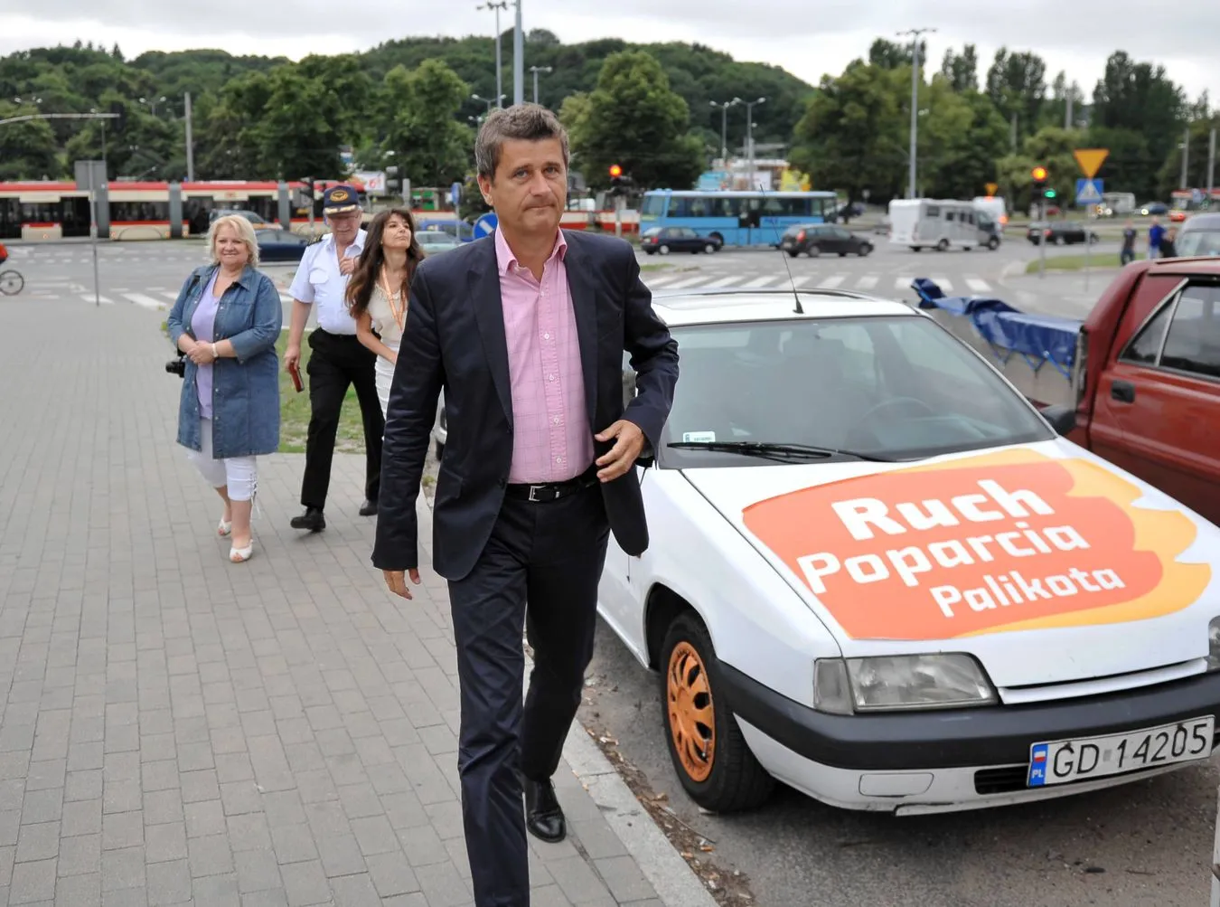 Palikot atakuje Tuska. Za "skok na kasę"