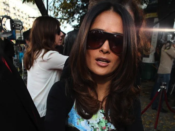 2536766-salma-hayek.jpg