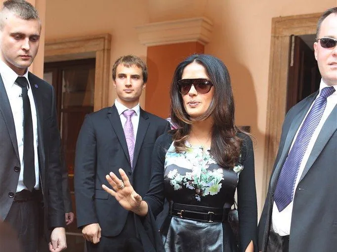 2536791-salma-hayek.jpg