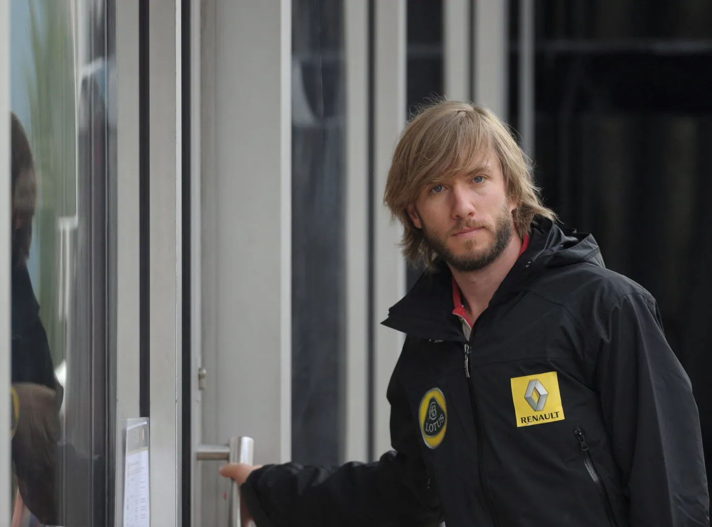 Heidfeld pozywa team Renault do sądu