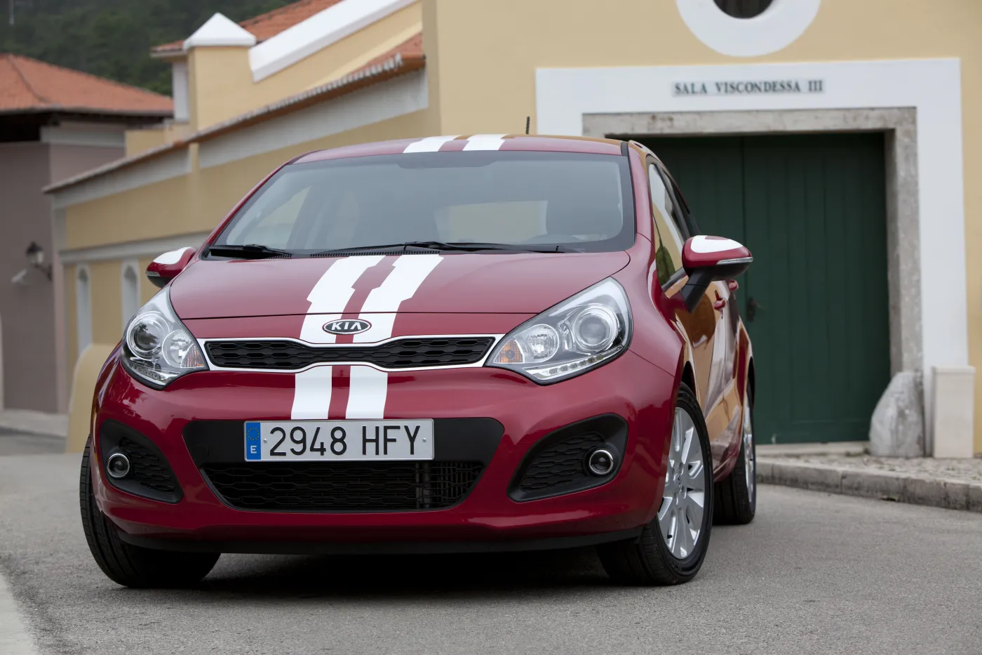 2414685-kia-rio-2011-7.jpg