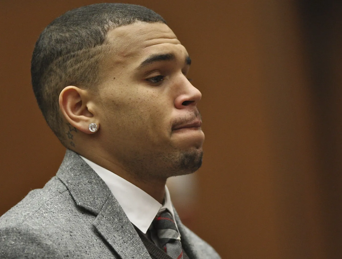 2436930-chris-brown.jpg