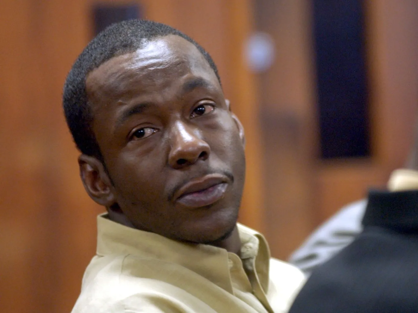 2436955-bobby-brown.jpg