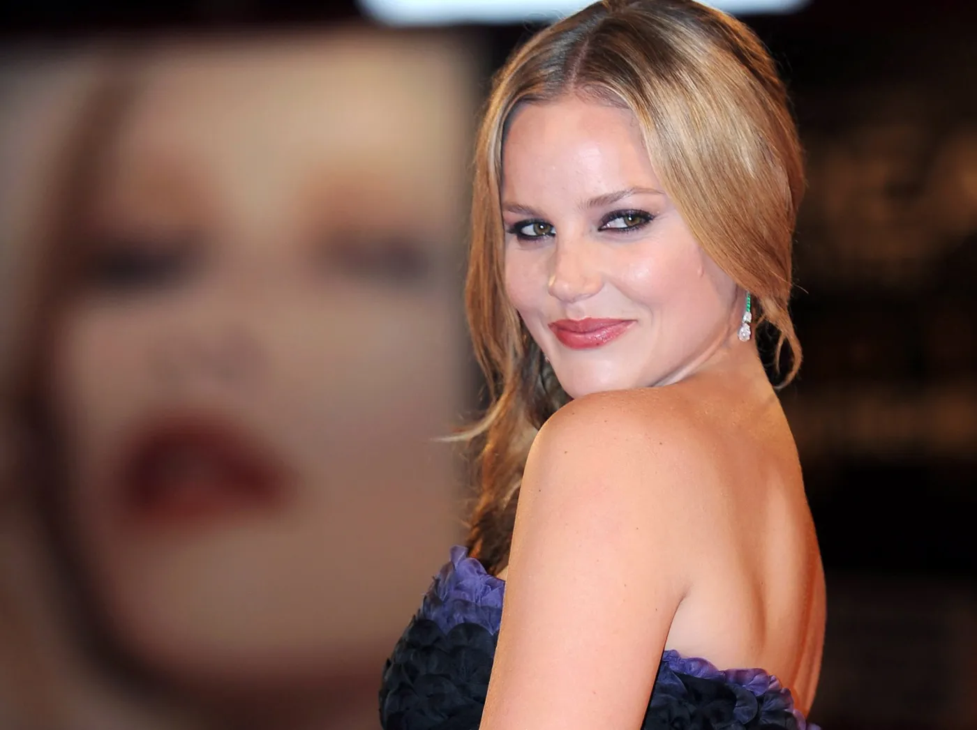 2442476-abbie-cornish.jpg