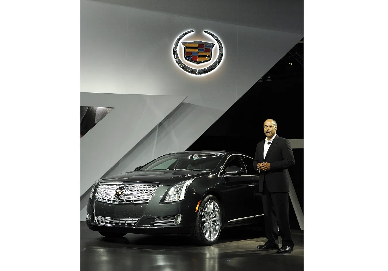2746887-cadillac-xts.jpg