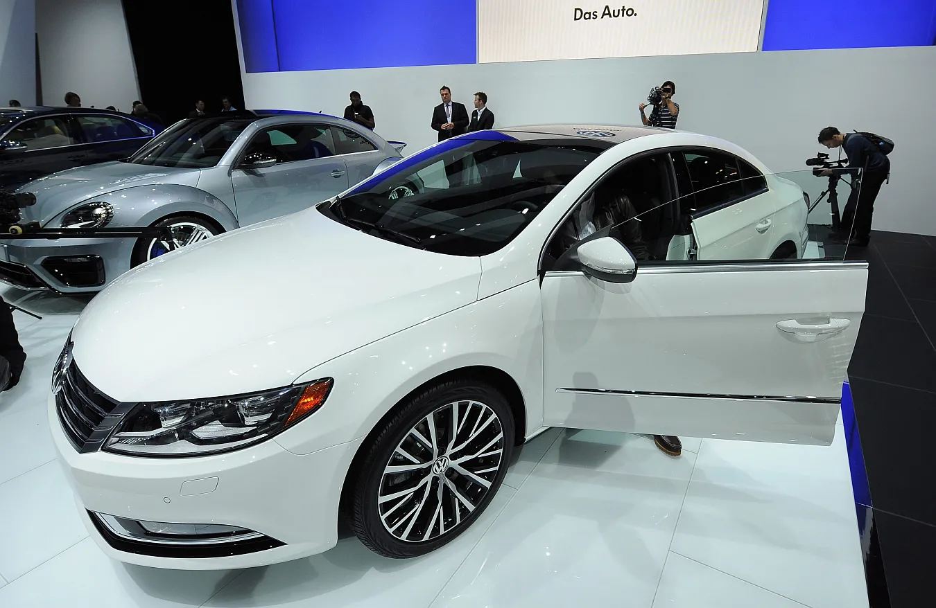 2747776-volkswagen-cc.jpg