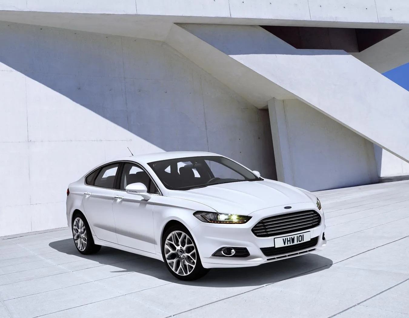 2939970-ford-fusion.jpg