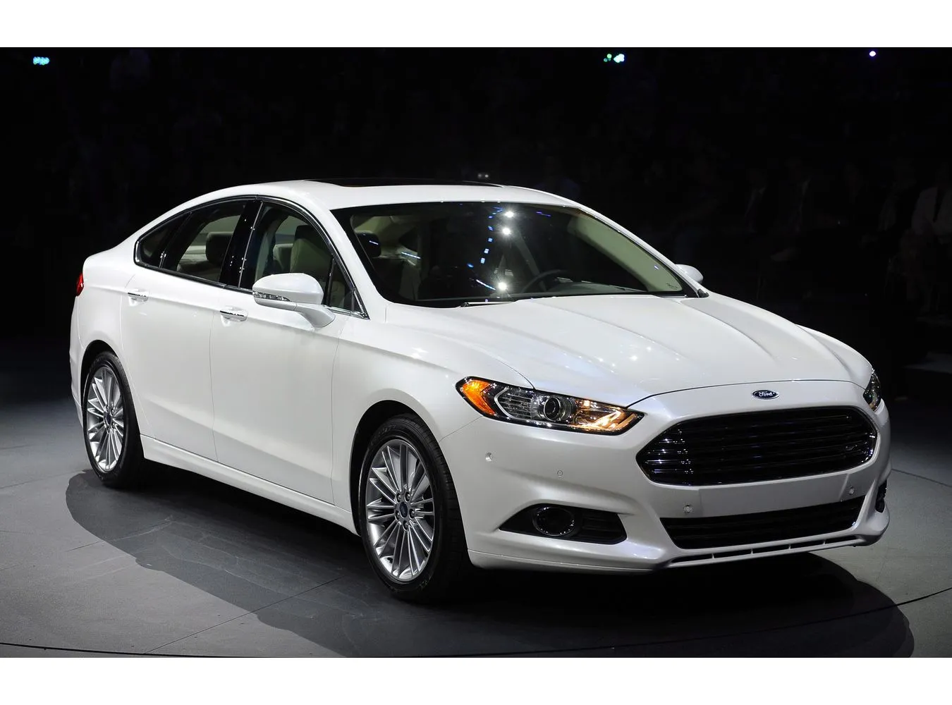 2942102-ford-fusion.jpg
