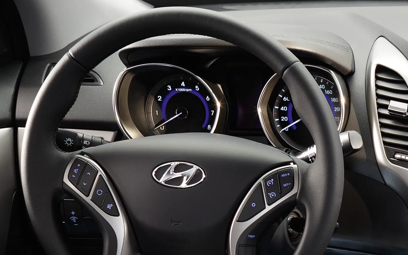 3029780-hyundai-i30.jpg