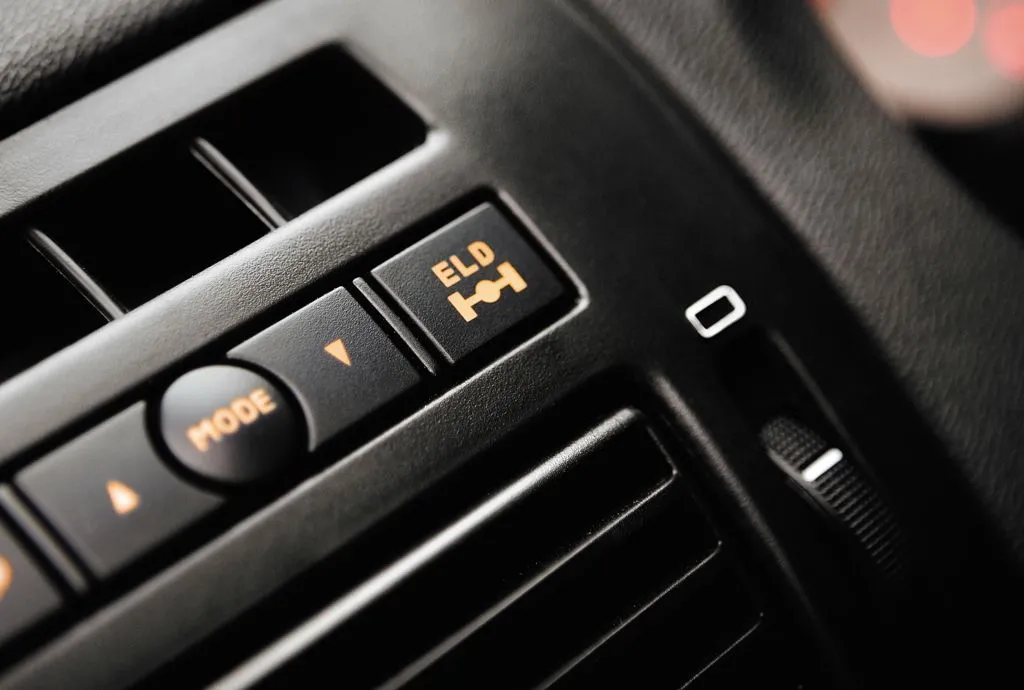 3061634-fiat-strada.jpg
