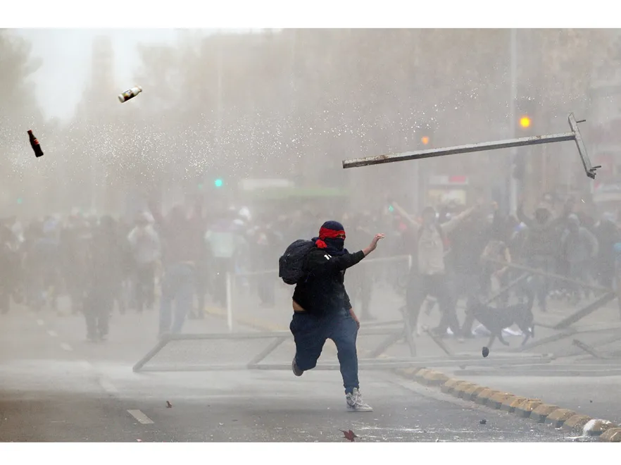 2914864-97-chile-dem.jpg