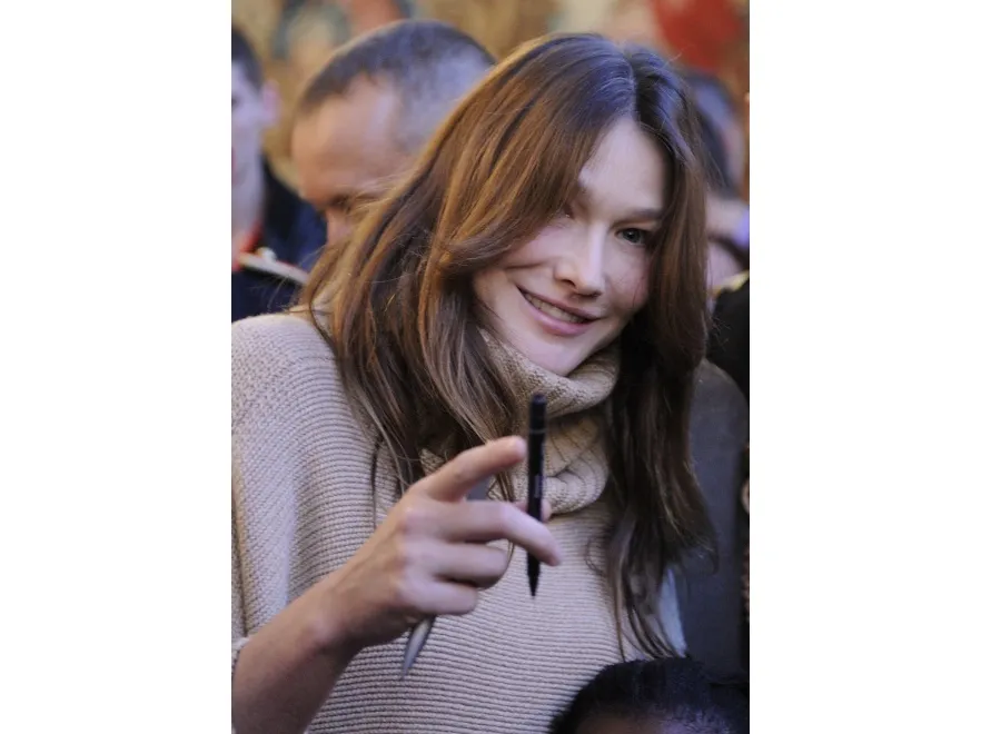 2921690-carla-bruni.jpg
