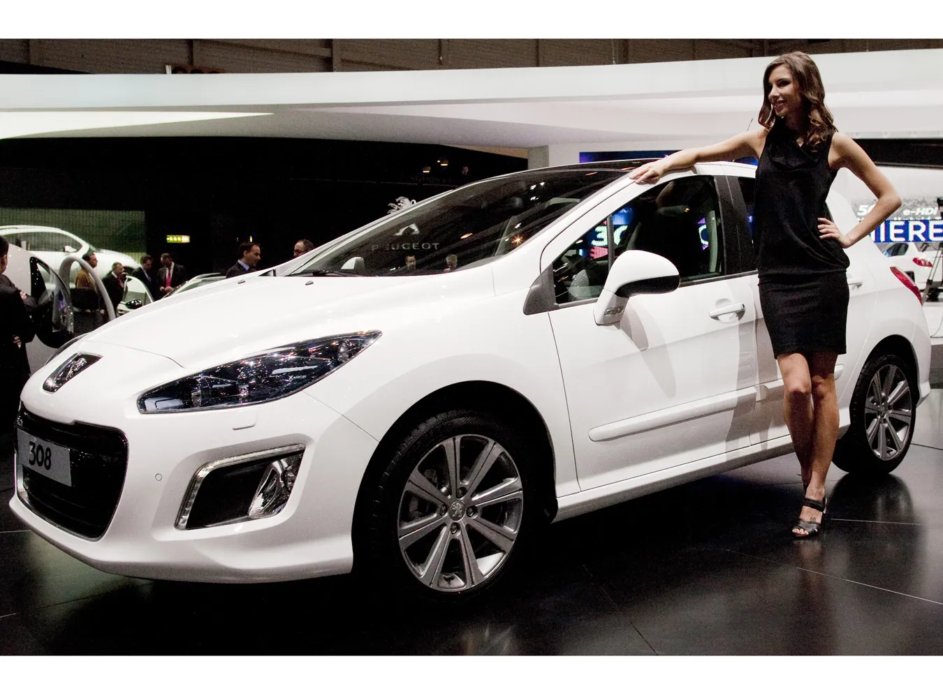 1860013-peugeot-308-ap.jpg