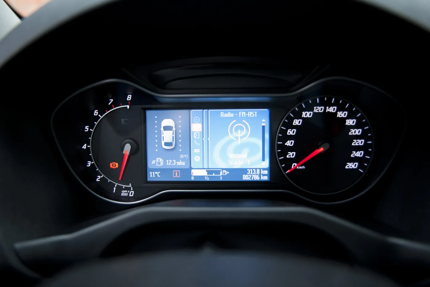 3276103-ford-mondeo.jpg