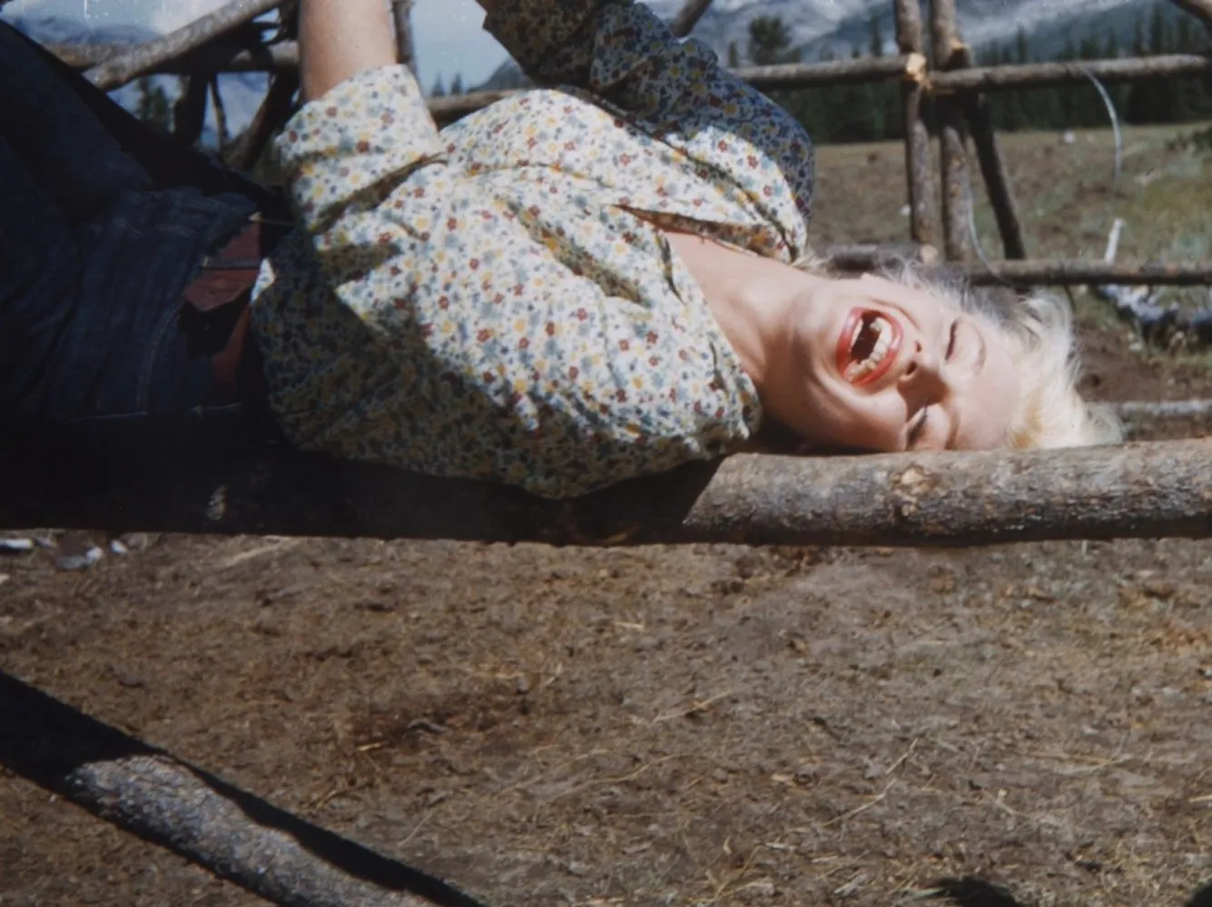 3296100-marilyn-monroe.jpg