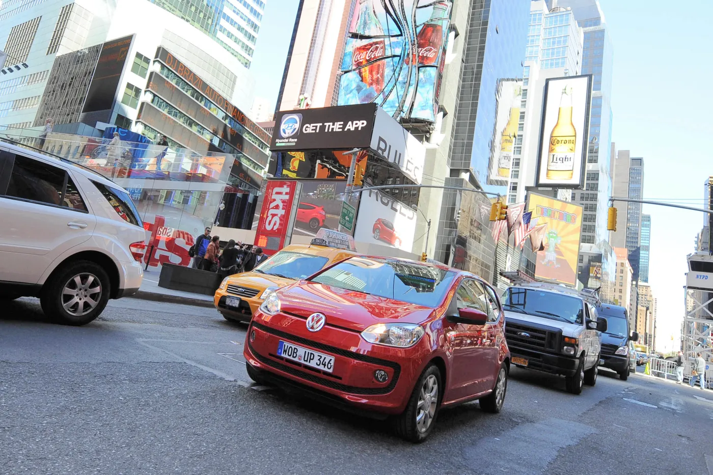 3330743-volkswagen-up.jpg