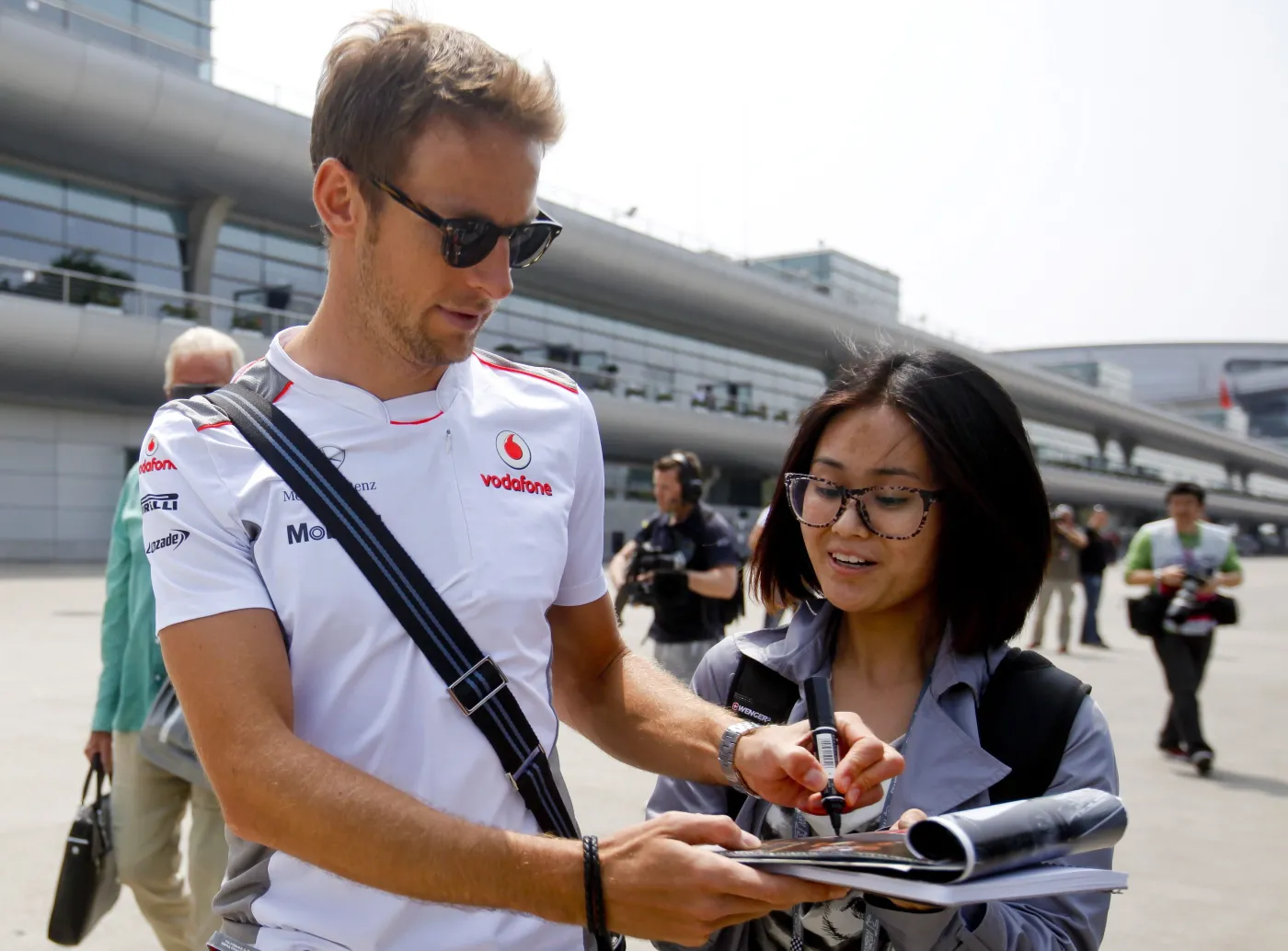 3352163-jenson-button.jpg