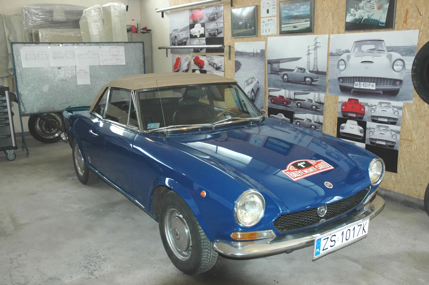 3421962-fiat-124-sport.jpg