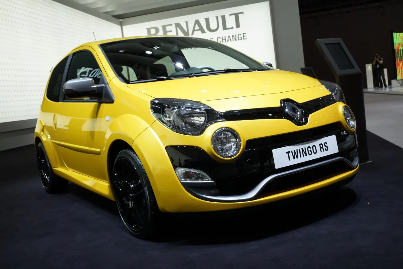 3429734-renault-twingo.jpg