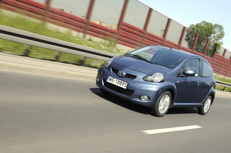3429879-toyota-aygo.jpg
