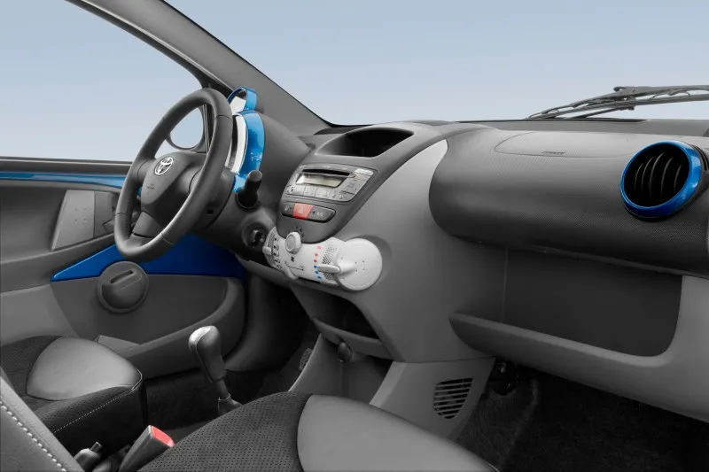 3429935-toyota-aygo.jpg