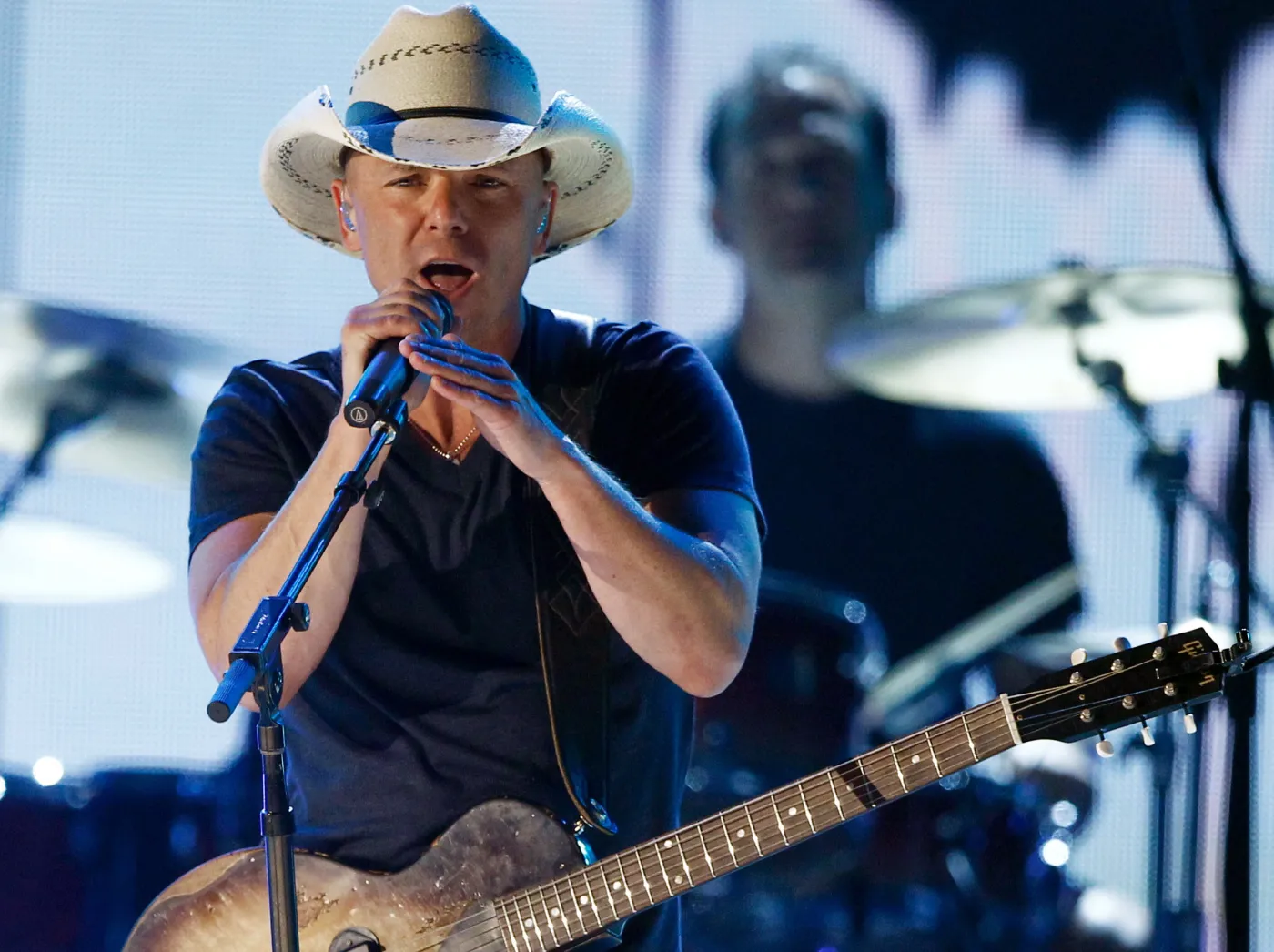 3210484-kenny-chesney.jpg