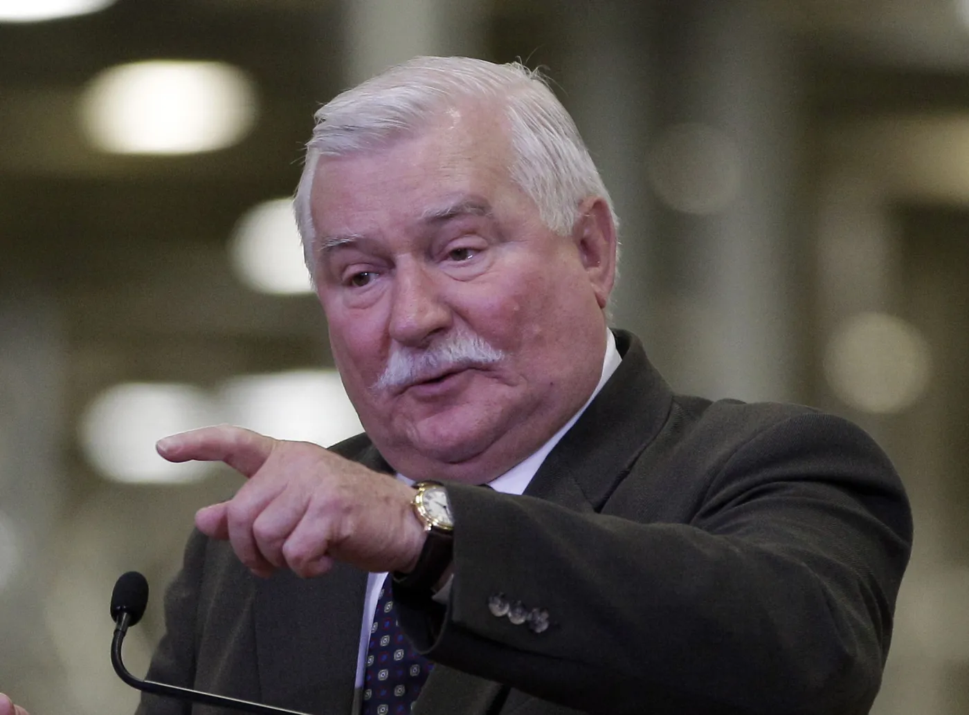 Wojewódzki nareszcie zabawny. Dobry tekst o Wałęsie!
