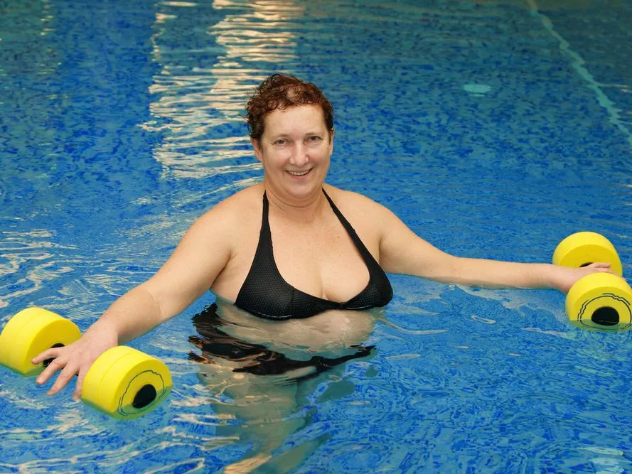 3075080-aqua-aerobic.jpg