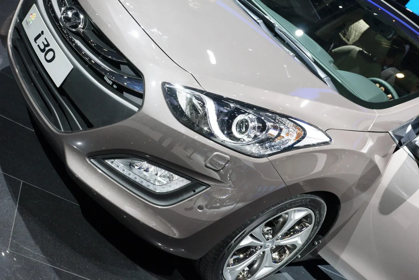 3340436-hyundai-i30.jpg