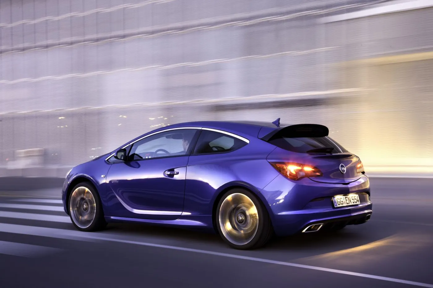 3479625-opel-astra-opc.jpg