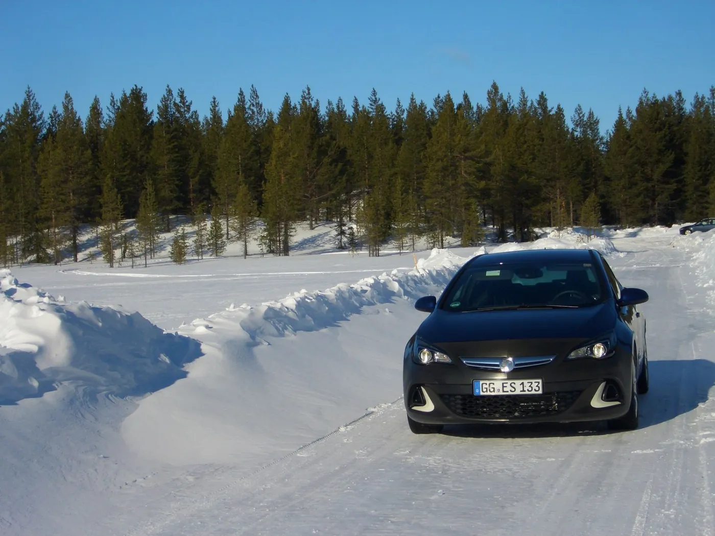 3479742-opel-astra-opc.jpg