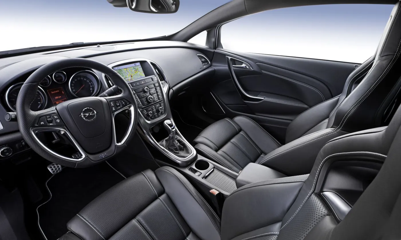 3479218-opel-astra-opc.jpg