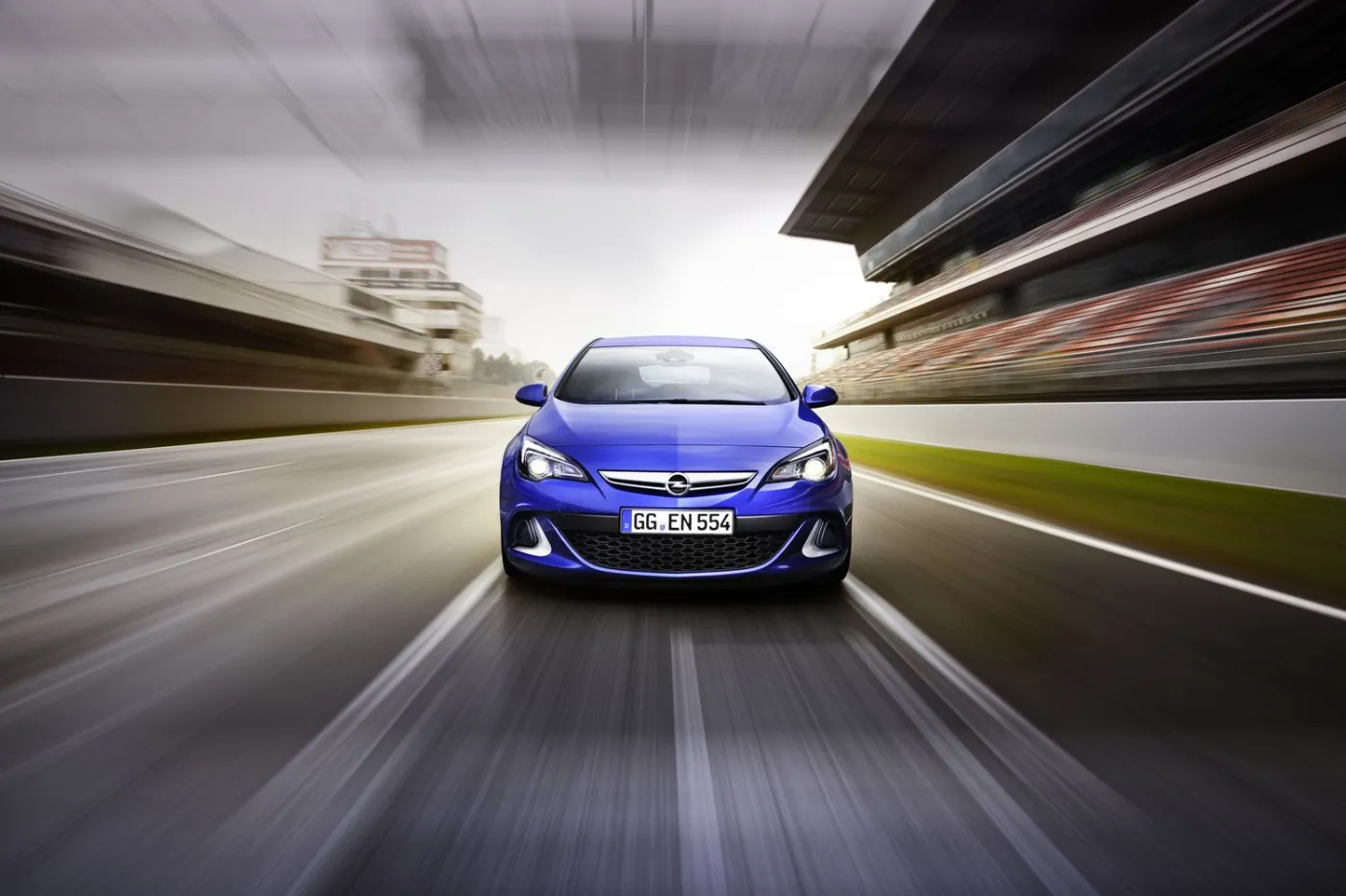3479276-opel-astra-opc.jpg