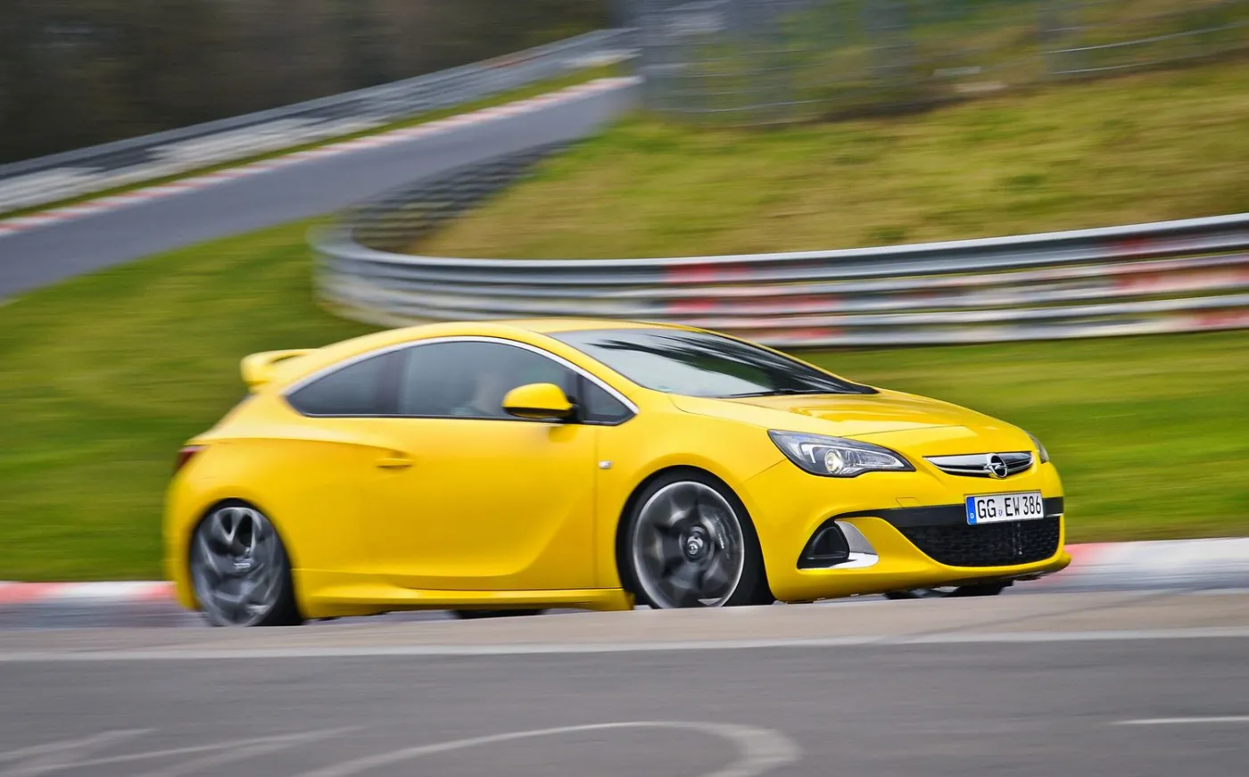 3479363-opel-astra-opc.jpg