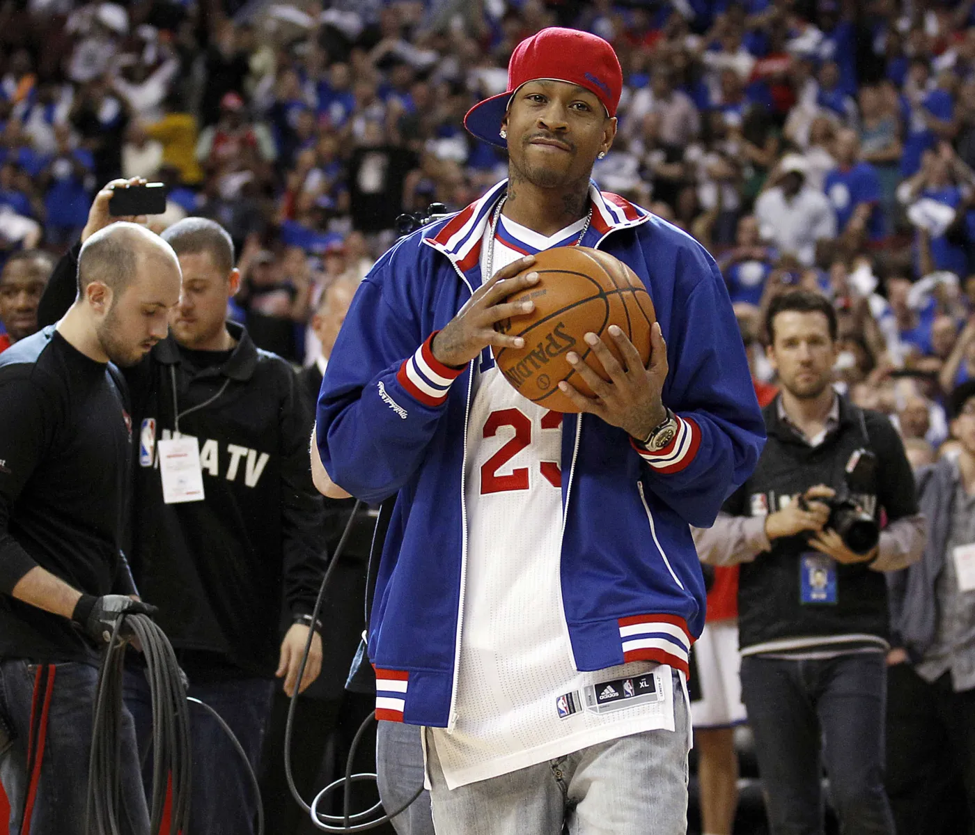 Allen Iverson przeżywa mecze Sixers i chce wrócić do NBA