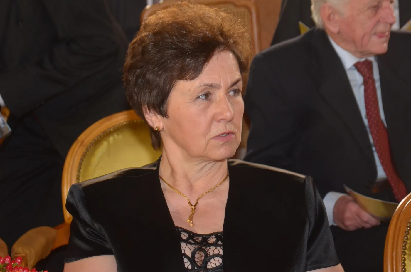 Komorowski odznaczył żonę Wałęsy. "Za zasługi dla niepodległości"