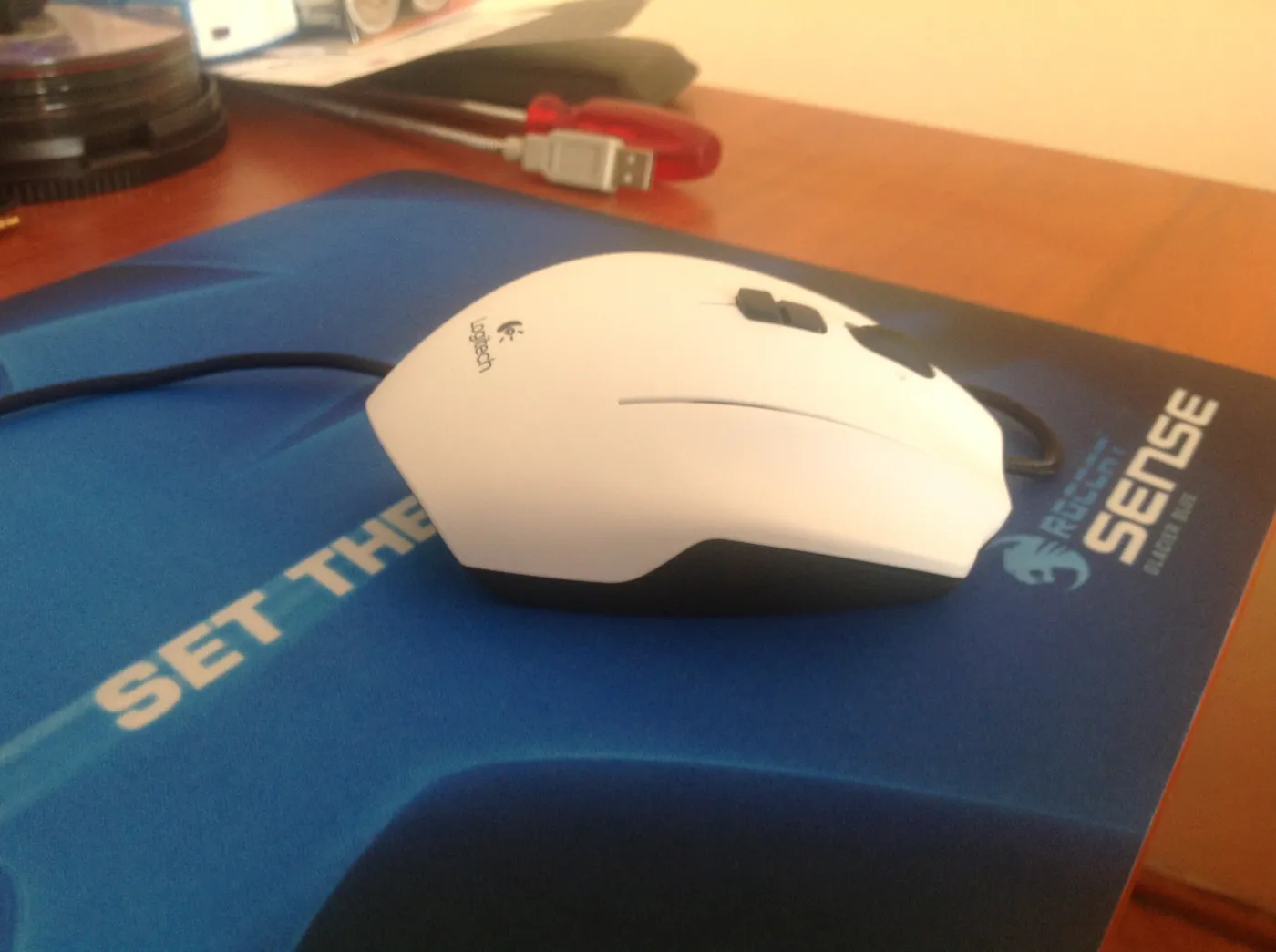 4100987-logitech-g600.jpg