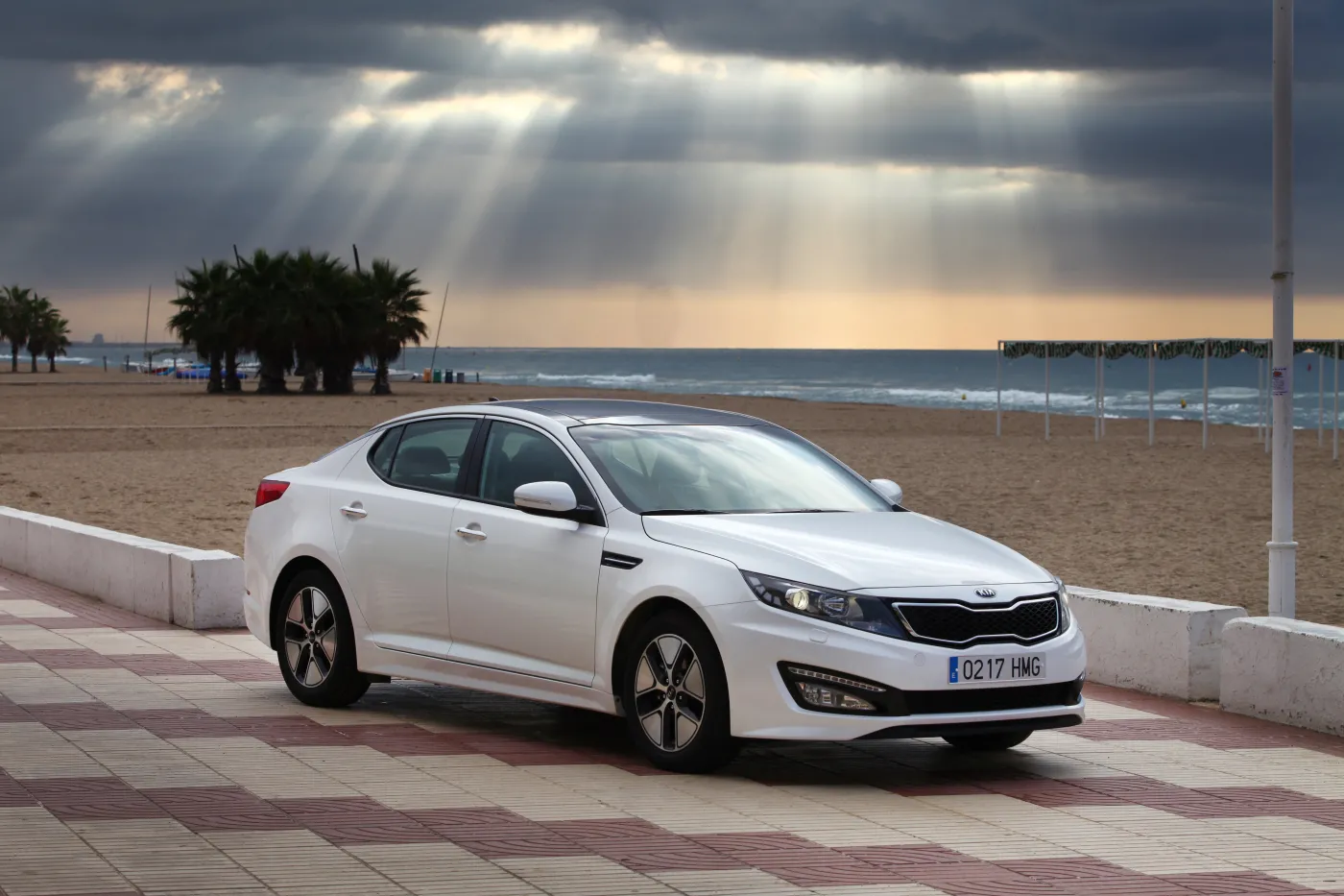 4104043-kia-optima-01.jpg