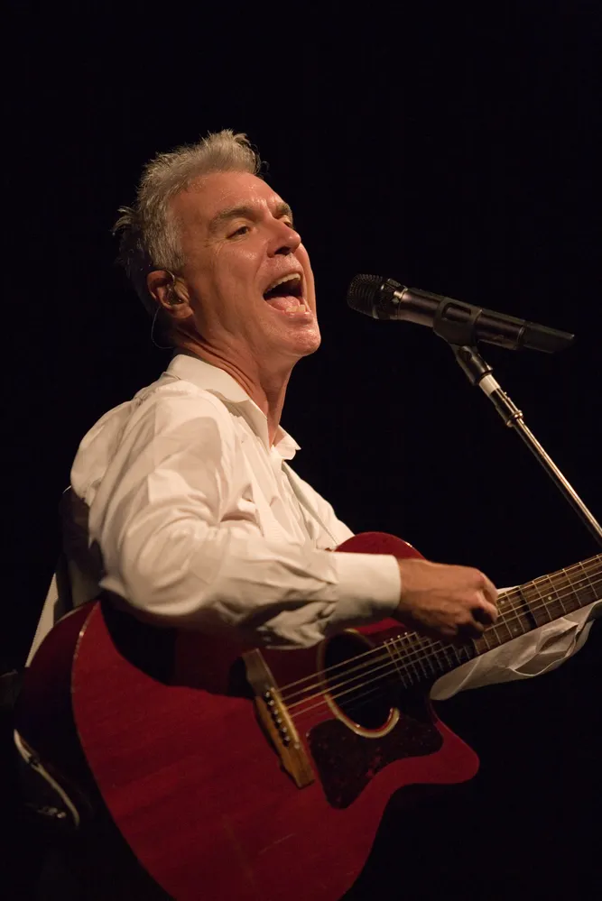 4148716-talking-heads.jpg