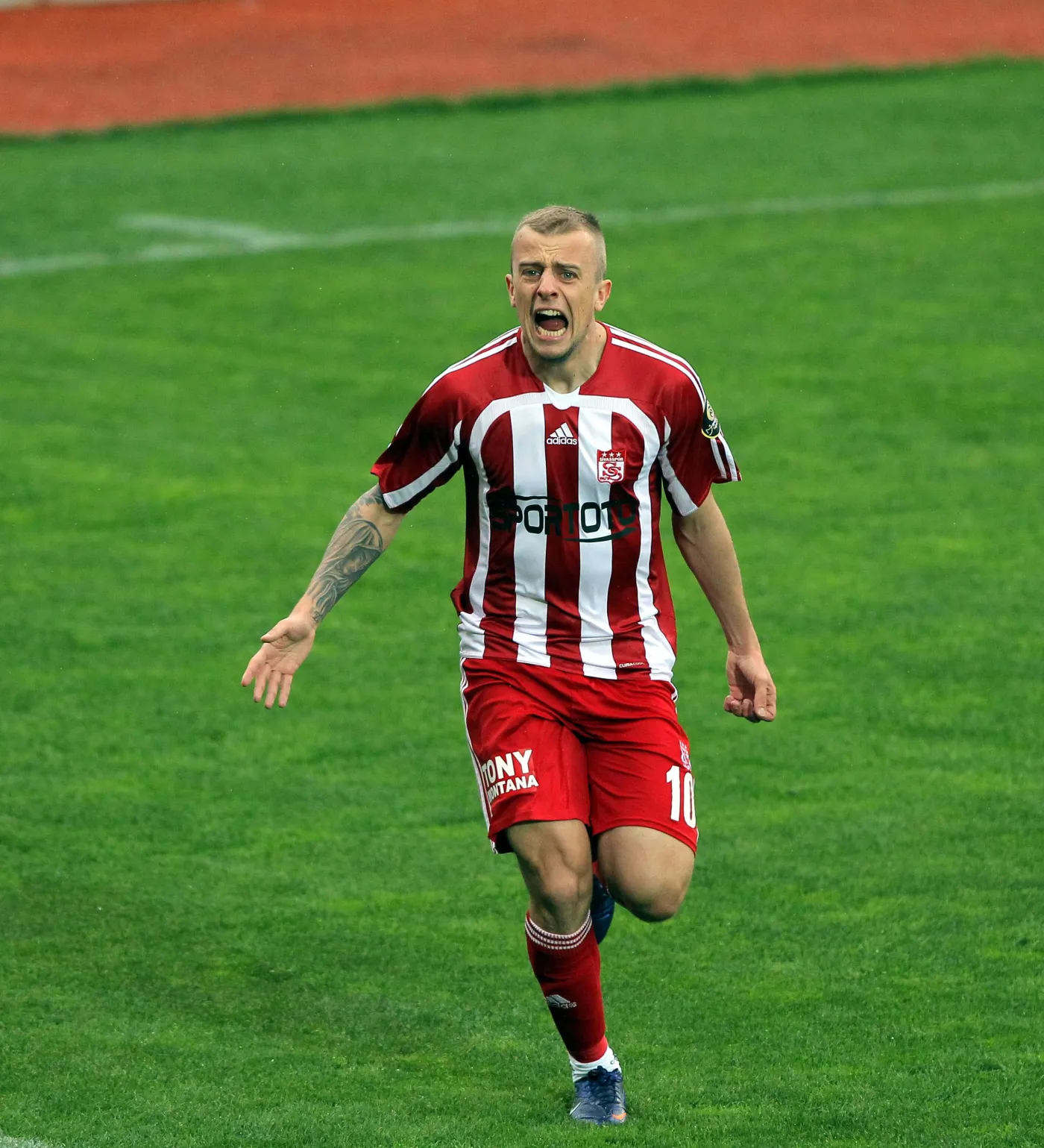 Liga turecka: Grosicki strzelił pierwszego gola w sezonie. Wideo