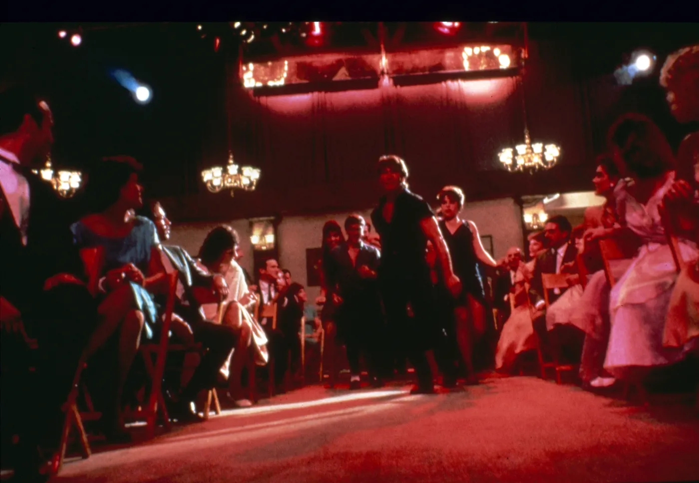 3879094-dirty-dancing.jpg