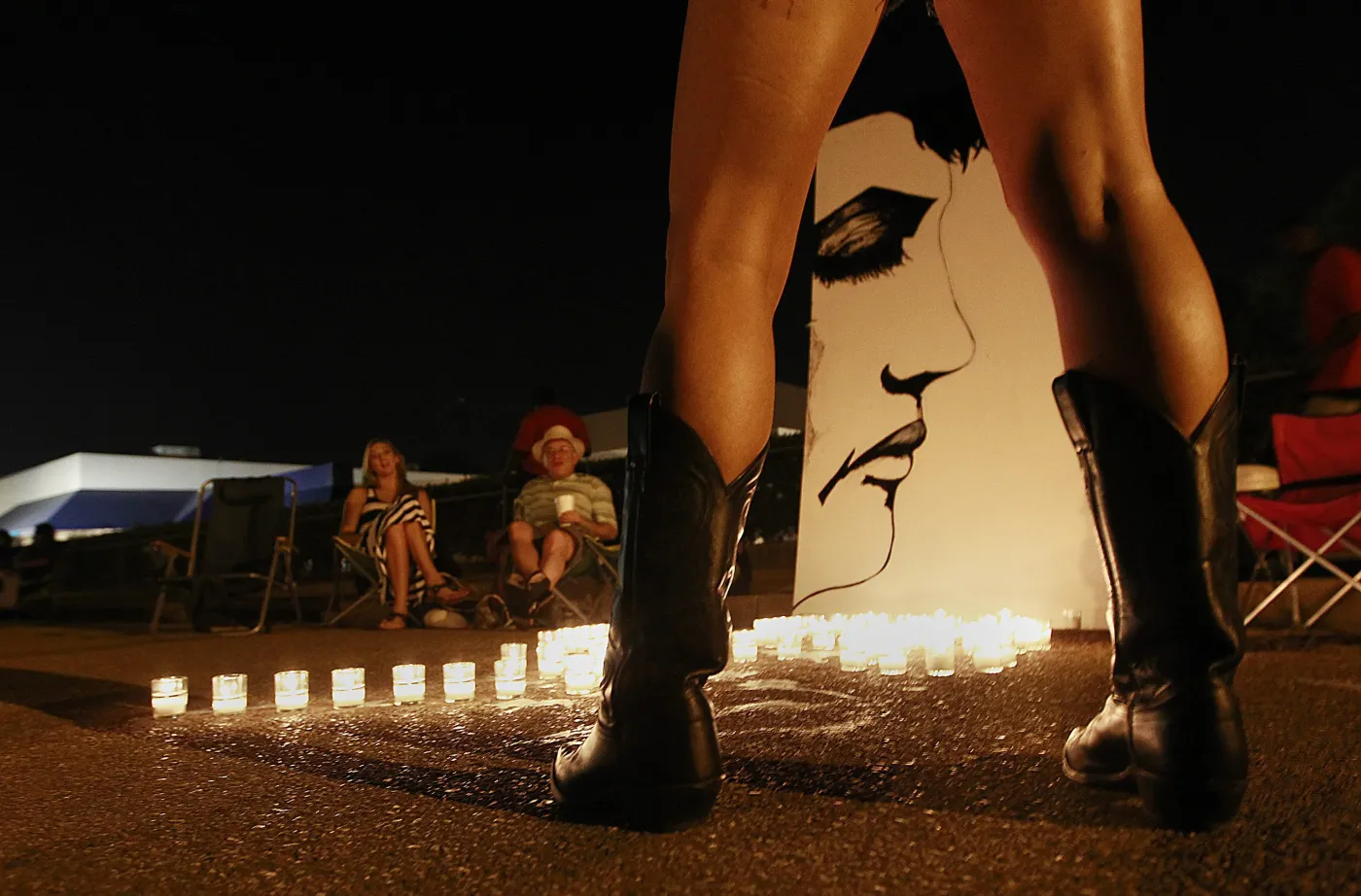 3910944-graceland-35.jpg