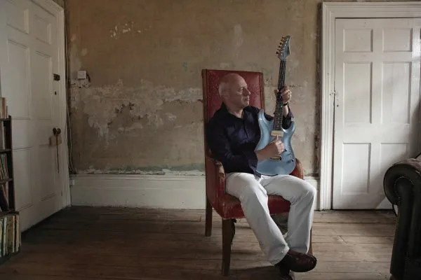 3962700-mark-knopfler.jpg