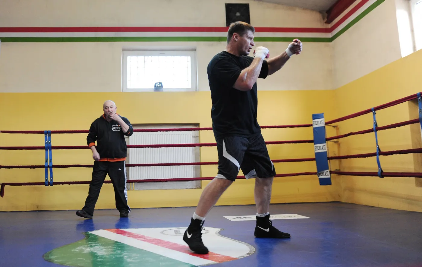 4468279-andrzej-golota.jpg