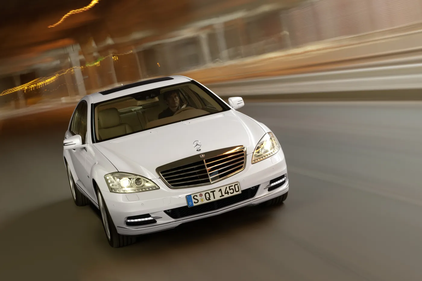4474438-w221-hybrid.jpg