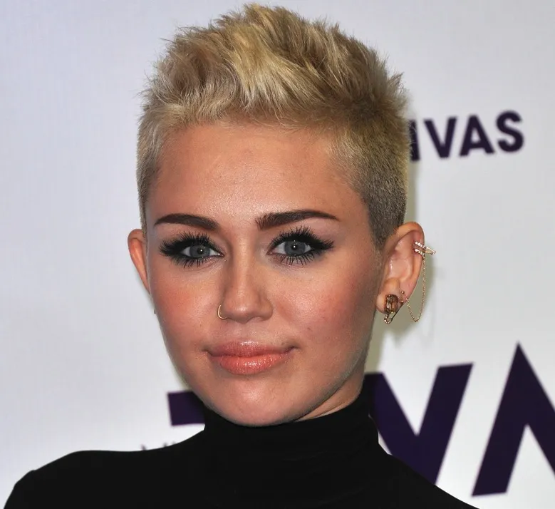 Miley Cyrus nie chce być jak Katy Perry