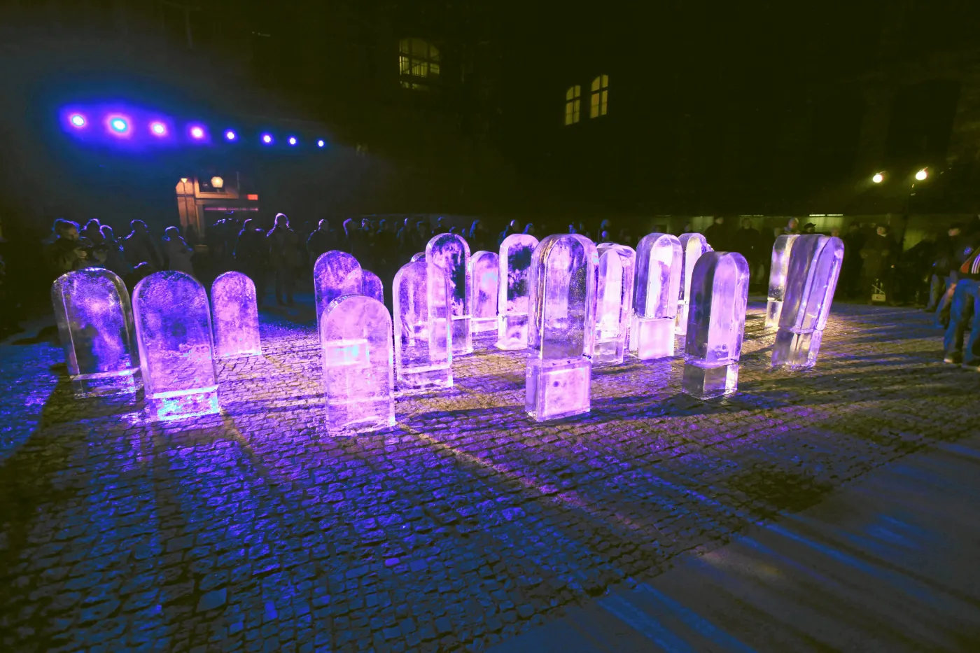 4604327-rezba-lodowa.jpg