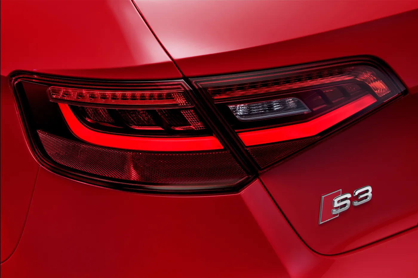 Nowa rakieta leci z Niemiec! Audi S3 Sportback atakuje praktycznością i silnikiem